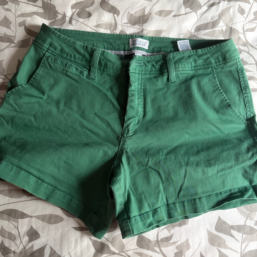 Market & Spruce Green Women’s Shorts